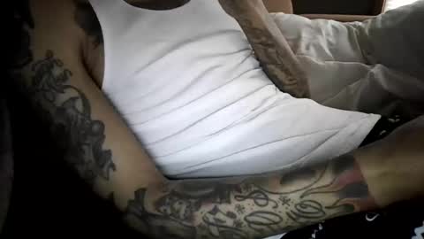 Snapshot of bertdollaz757 chatting on 01/06/25, 05:06 ToxicPipe757 online show from 01/06/25, 05:06