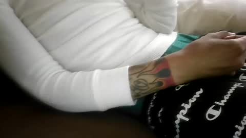 Snapshot of bertdollaz757 chatting on 02/14/25, 02:33 ToxicPipe757 online show from 02/14/25, 02:33