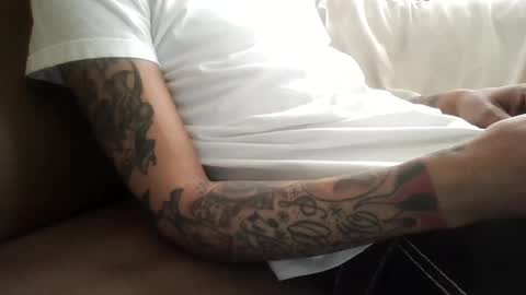 Snapshot of bertdollaz757 chatting on 02/22/25, 04:51 ToxicPipe757 online show from 02/22/25, 04:51