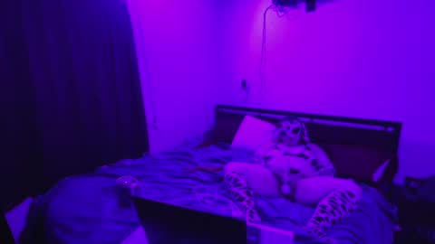 bessiemoo online show from 09/17/25, 02:57