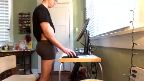 best_triam online show from 10/29/25, 08:54