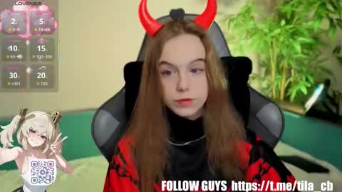 Snapshot of best_trip chatting on 11/01/25, 08:38 Danny and Kira online show from 11/01/25, 08:38