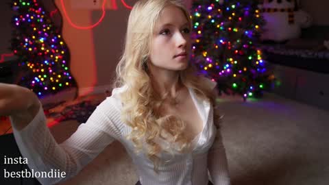 Chloe Next stream on Friday online show from 12/23/24, 05:22