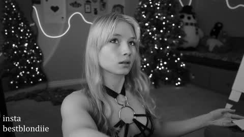 Chloe Next stream on Friday online show from 01/02/25, 05:18