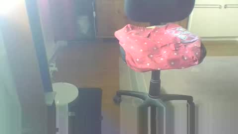 Snapshot of bestmann979994 chatting on 09/10/25, 11:43 bestmann979994 online show from 09/10/25, 11:43