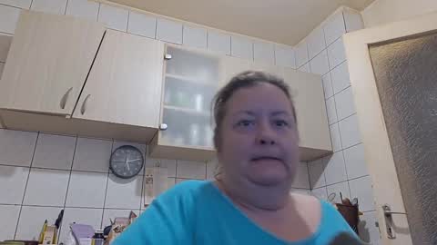 bethnorth online show from 10/05/25, 02:10