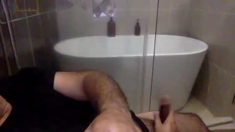 Snapshot of betoooox chatting on 10/04/25, 12:25 Virtual Gentleman online show from 10/04/25, 12:25