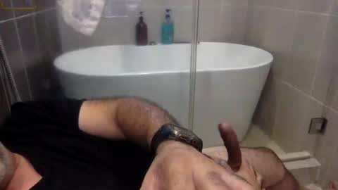 Snapshot of betoooox chatting on 10/18/25, 06:52 Virtual Gentleman online show from 10/18/25, 06:52