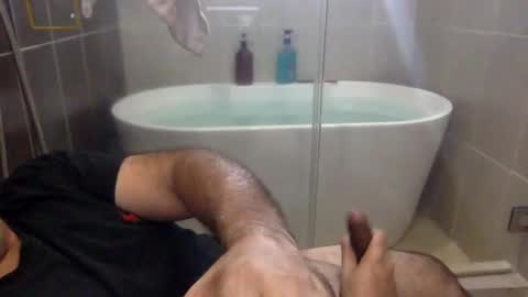 Snapshot of betoooox chatting on 10/20/25, 12:27 Virtual Gentleman online show from 10/20/25, 12:27