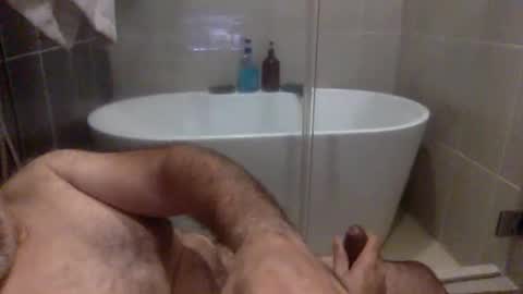 Snapshot of betoooox chatting on 11/17/25, 05:46 Virtual Gentleman online show from 11/17/25, 05:46