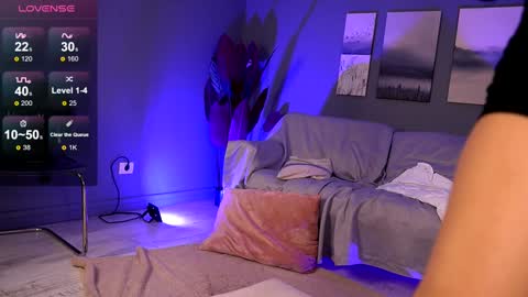 Betty online show from 01/12/25, 04:42