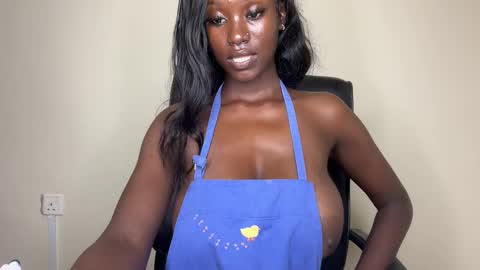 Snapshot of betty_fire_ chatting on 01/26/25, 07:32 Adah online show from 01/26/25, 07:32