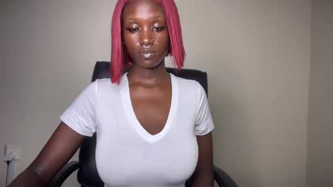 Snapshot of betty_fire_ chatting on 02/01/25, 05:58 Adah online show from 02/01/25, 05:58