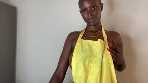 Snapshot of betty_fire_ chatting on 10/22/25, 01:44 Adah online show from 10/22/25, 01:44