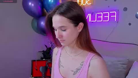 Snapshot of betty_nicolsson chatting on 09/23/25, 10:40 Eva online show from 09/23/25, 10:40
