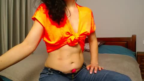 betty_sw online show from 01/22/25, 03:07