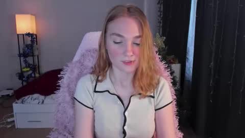 Snapshot of betty_witchy chatting on 12/17/25, 03:34 Dory make me happier online show from 12/17/25, 03:34