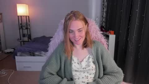 Snapshot of betty_witchy chatting on 05/16/26, 03:58 Dory make me happier online show from 05/16/26, 03:58