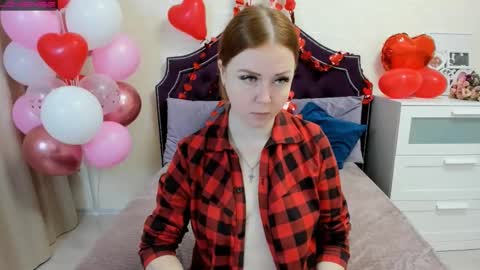 Snapshot of bettyurbane chatting on 02/12/25, 04:23 Mila Sweet online show from 02/12/25, 04:23