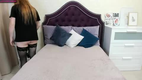 Snapshot of bettyurbane chatting on 02/25/25, 07:20 Mila Sweet online show from 02/25/25, 07:20