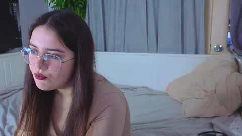 Snapshot of bettywatkins chatting on 12/03/25, 10:19 bettywatkins online show from 12/03/25, 10:19