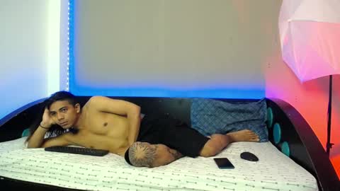 between two skins online show from 10/11/25, 12:04