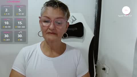 Snapshot of bety_cum3 chatting on 11/17/25, 09:31 bibiana online show from 11/17/25, 09:31