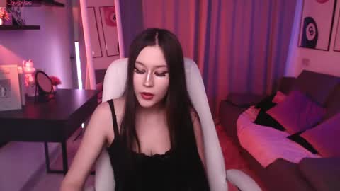 Snapshot of bety_white chatting on 06/08/26, 07:42 Katie online show from 06/08/26, 07:42