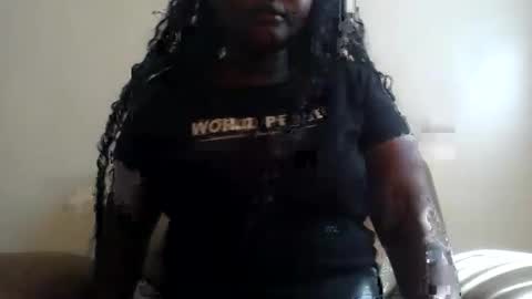 Snapshot of beutygal chatting on 06/03/26, 06:38 beutygal online show from 06/03/26, 06:38