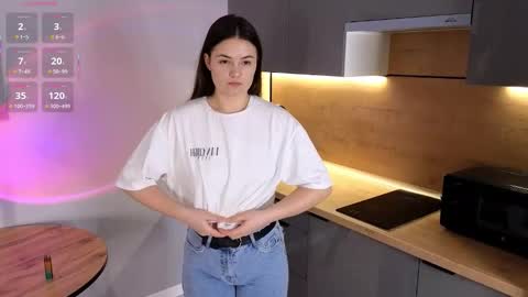 Snapshot of beverlyprice chatting on 12/05/25, 06:44 Alissa online show from 12/05/25, 06:44