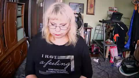 BeverlyQCynia online show from 09/20/25, 11:00