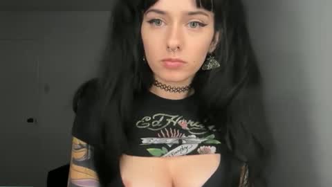 Snapshot of bexbex945874 chatting on 12/03/25, 03:36 bexbex945874 online show from 12/03/25, 03:36