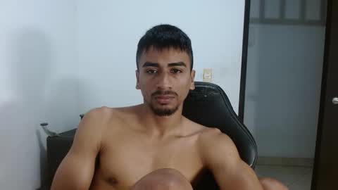 Snapshot of bfernando_05 chatting on 09/19/25, 03:08 BAYRON online show from 09/19/25, 03:08