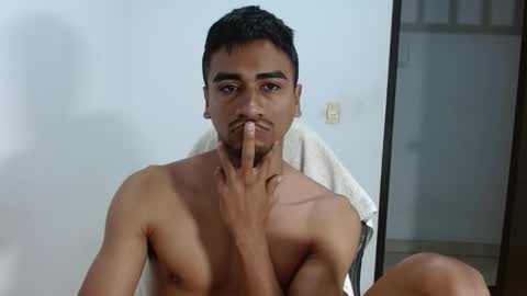 Snapshot of bfernando_05 chatting on 09/26/25, 10:30 BAYRON online show from 09/26/25, 10:30