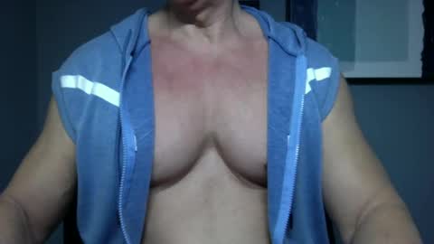 BGDKMUSCLEGUY - SELECTED BY CHATURBATE AS A TOP BROADCASTER FOR 2023 online show from 12/31/24, 04:35