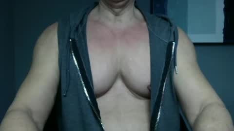BGDKMUSCLEGUY - SELECTED BY CHATURBATE AS A TOP BROADCASTER FOR 2023 online show from 01/06/25, 04:34
