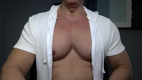 BGDKMUSCLEGUY - SELECTED BY CHATURBATE AS A TOP BROADCASTER FOR 2023 online show from 03/09/25, 05:39