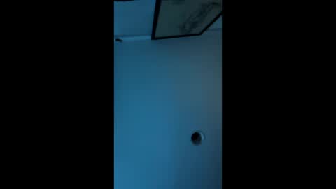 bgiamba21 online show from 12/18/25, 07:47