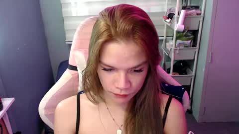 Snapshot of bheefuck52 chatting on 06/24/26, 04:33 bhee52 online show from 06/24/26, 04:33