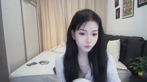 bhwuyulian online show from 07/04/26, 03:56