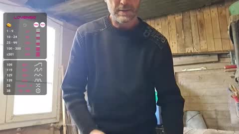 Snapshot of bi_french69 chatting on 10/30/25, 11:55 My name is David and if you like public exhibitions you wont be disappointed with me LoL - My favorite vibes is 44  online show from 10/30/25, 11:55