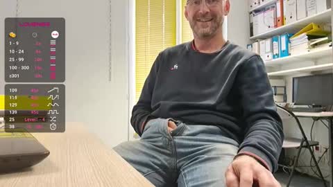 Snapshot of bi_french69 chatting on 11/25/25, 11:54 My name is David and if you like public exhibitions you wont be disappointed with me LoL - My favorite vibes is 44 online show from 11/25/25, 11:54