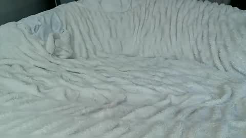 Snapshot of bi_sexualmilf chatting on 01/09/25, 05:22 Bi sexualmilf Fansly  online show from 01/09/25, 05:22