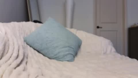 Snapshot of bi_sexualmilf chatting on 01/13/25, 02:53 Bi sexualmilf Fansly  online show from 01/13/25, 02:53