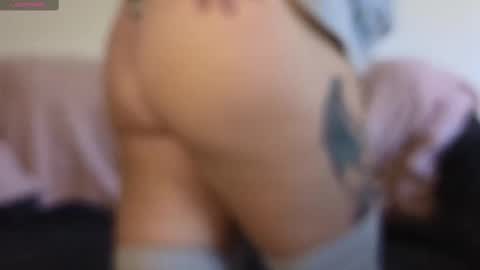 Snapshot of bi_sexualmilf chatting on 10/09/25, 02:59 Bi sexualmilf Fansly  online show from 10/09/25, 02:59