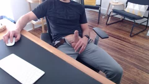 Snapshot of bi_sexy_man chatting on 05/28/26, 02:36 bi_sexy_man online show from 05/28/26, 02:36