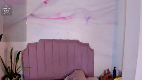 Snapshot of bianca_angel_ chatting on 11/18/25, 08:13 bianca_angel_ online show from 11/18/25, 08:13