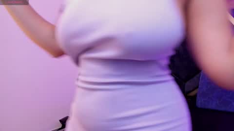Snapshot of bianca_vega_ chatting on 02/15/26, 04:03 bianca_vega_ online show from 02/15/26, 04:03