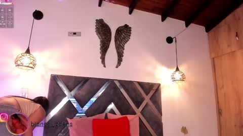 Snapshot of bianca_zaens1 chatting on 11/29/25, 10:40 B I A N C A online show from 11/29/25, 10:40