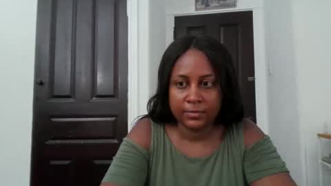 Snapshot of biancadoesitright chatting on 06/08/26, 05:24 biancadoesitright online show from 06/08/26, 05:24